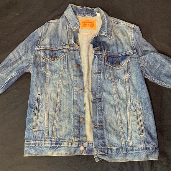 Levi's Other - Levi’s jean jacket